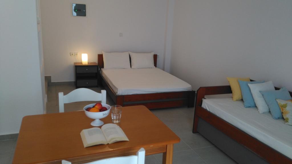 Milos Bay Suites Adamantas  Exterior foto
