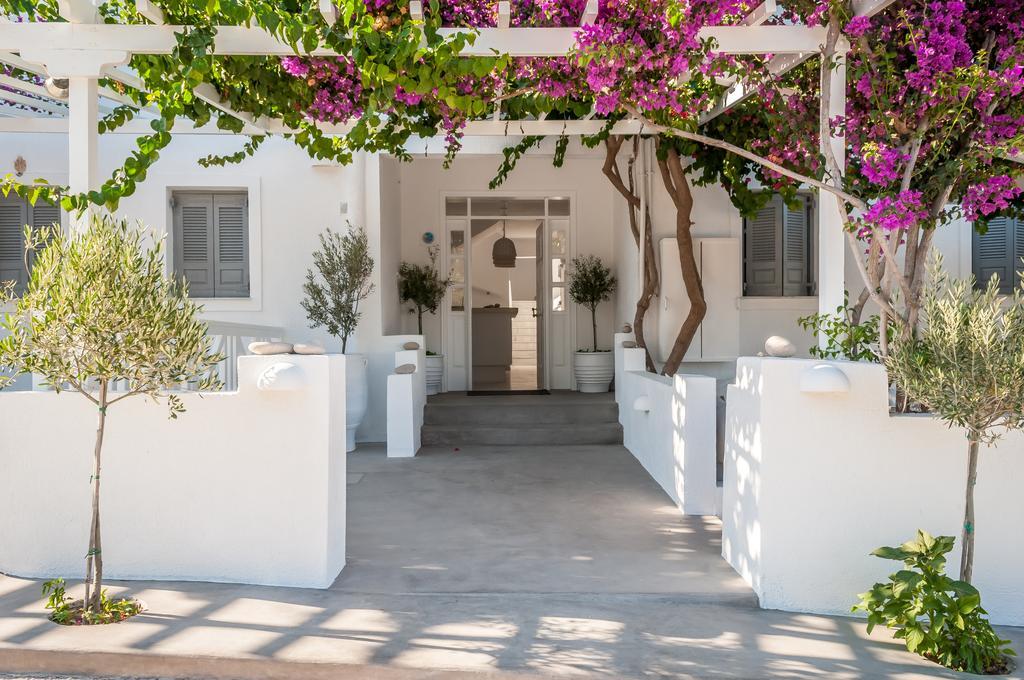 Milos Bay Suites Adamantas  Exterior foto