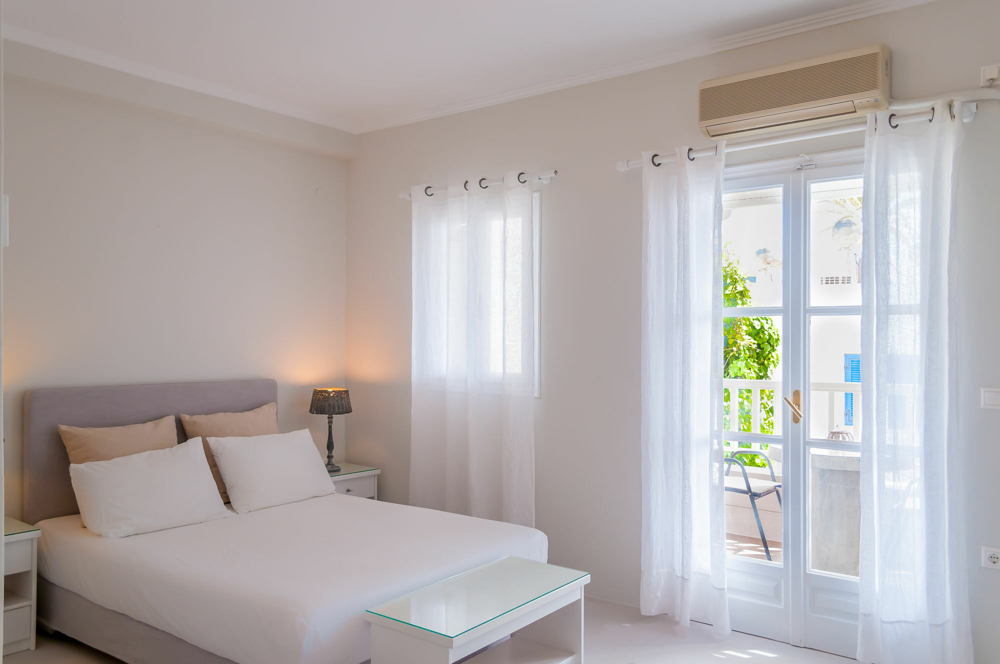 Milos Bay Suites Adamantas  Exterior foto